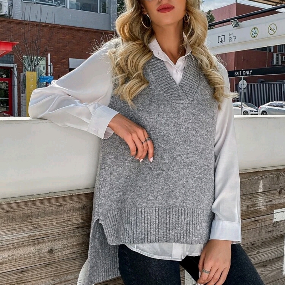 Tops - Picture 2 of 3